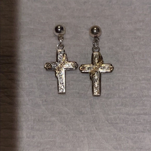 Montana Silversmith Silver silver cross post dangle earrings wrapped gold roses - Picture 12 of 14